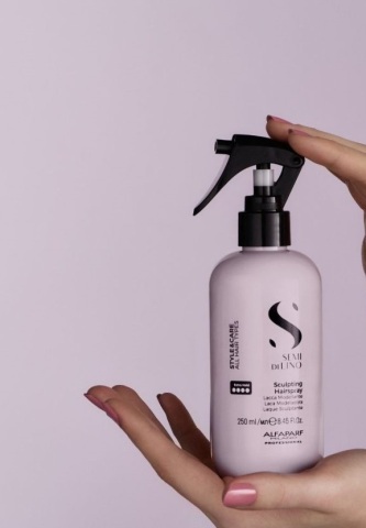 ТЕЧЕН ЛАК С ЕКСТРА СИЛНА ФИКСАЦИЯ ALFAPARF STAYLE SCULPTING HAIR SPRAY 250ml