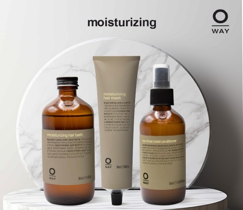 ДЪЛБОКО ХИДРАТИРАЩ ШАМПОАН OWAY Moisturizing Hair Bath 240ml 